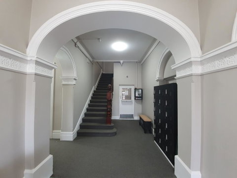 The Royal Hotel - Great Ocean Road Tourism 1