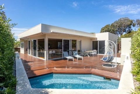 The Sanctuary: Stunning. Hot Tub Spa + Linen - Great Ocean Road Tourism 0