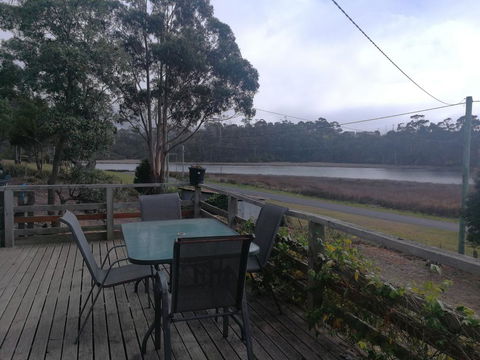 The Shack - Great Ocean Road Tourism 1