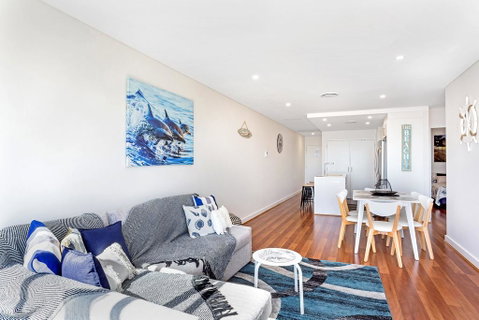 The Shoal Apartments, Unit 504/4-8 Bullecourt Street - Great Ocean Road Tourism 2
