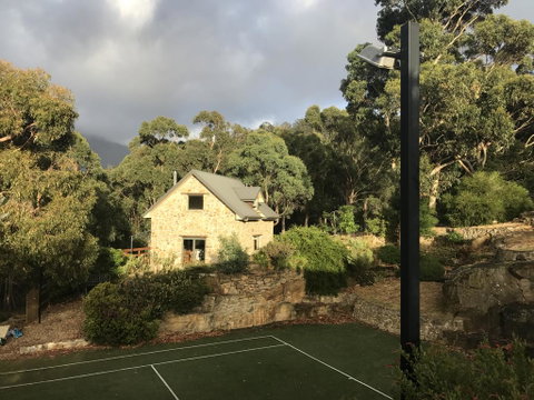 The Stone Cottage (with Tennis Court) - Great Ocean Road Tourism 2