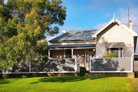 The Tiverton Daylesford - Great Ocean Road Tourism 1