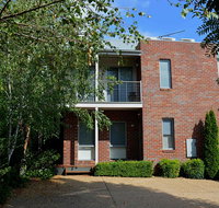The Track - beautiful townhouse in Bright - Great Ocean Road Tourism