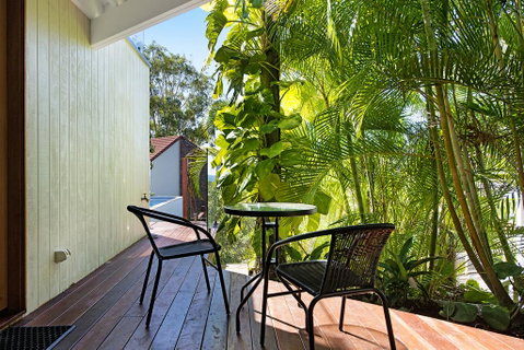 THE VIEW, TUGUN - 4 Bedrooms - Sea Views - Private Heated Pool - Great Ocean Road Tourism 3
