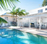 The White House' 25 Tomaree Road - fantastic house with pool linen FOXTEL  WII-U - Great Ocean Road Tourism