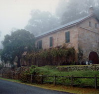 Tizzana Winery Bed and Breakfast - Great Ocean Road Tourism
