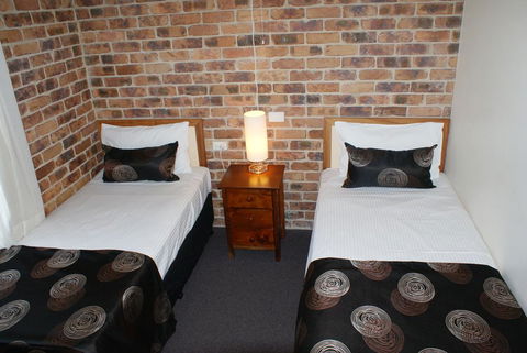 Toowong Villas - Great Ocean Road Tourism 2
