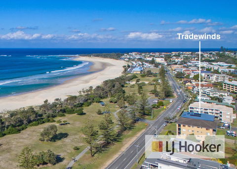 TRADEWINDS 1 - Great Ocean Road Tourism 0