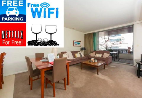 TRANQUIL EXEC CITY FREE WIFI NETFLIX WINE PARKING - Great Ocean Road Tourism 0