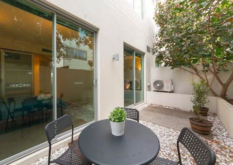 TRANQUIL EXEC CITY FREE WIFI NETFLIX WINE PARKING - Great Ocean Road Tourism 2