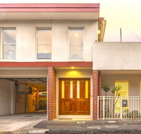 Tranquil Townhouse in Port Melbourne - Great Ocean Road Tourism