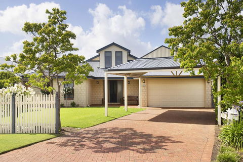 TRANQUILITY AT TROON - Great Ocean Road Tourism 0