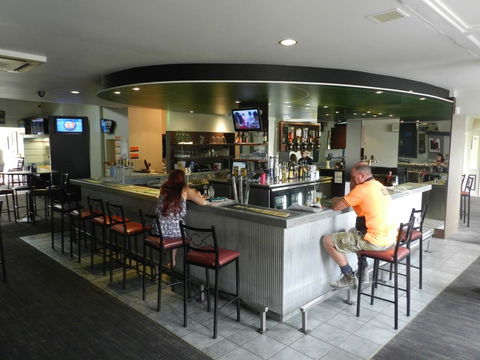 TRC Hotel - Great Ocean Road Tourism 1