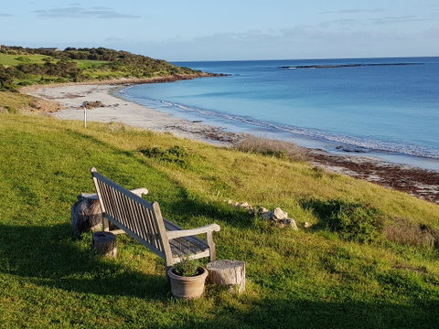 Tu Emuz Stone Beachfront Villa, Emu Bay, Kangaroo Is - Great Ocean Road Tourism 0