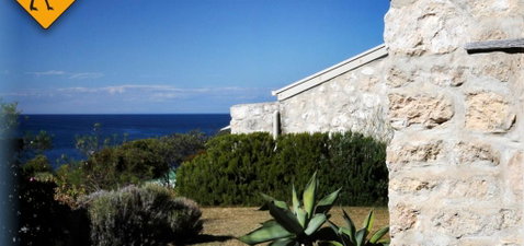 Tu Emuz Stone Beachfront Villa, Emu Bay, Kangaroo Is - Great Ocean Road Tourism 3