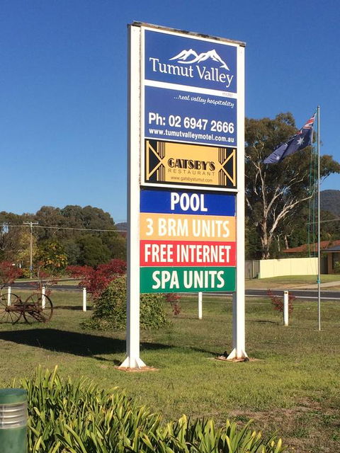 Tumut Valley Motel - Great Ocean Road Tourism 3