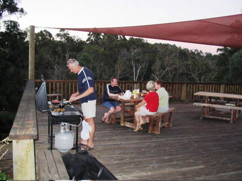 Tweed Valley Lodge - Great Ocean Road Tourism 3