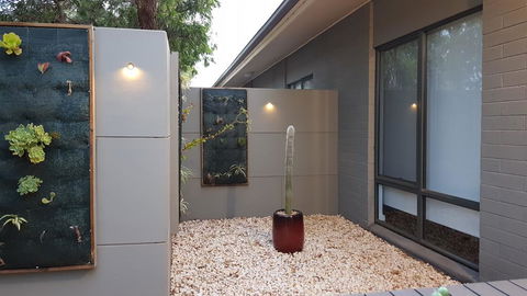 Two Bedroom Garden Apartment - Great Ocean Road Tourism 3