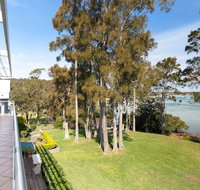 Unit 1 44 Danalene Pde fantastic waterfront property with air con - Great Ocean Road Tourism