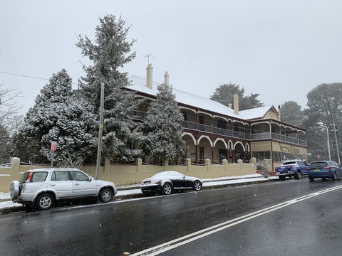 Victoria Albert Guest House Bar Cafe And Restaurant - Great Ocean Road Tourism 0