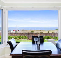 Victor Harbor Beachfront Bliss  WiFi - Great Ocean Road Tourism
