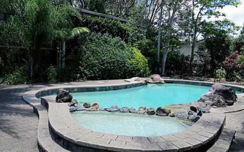 Villa Noosa Hotel - Great Ocean Road Tourism 2