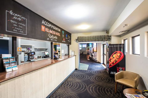Villawood Hotel - Great Ocean Road Tourism 1