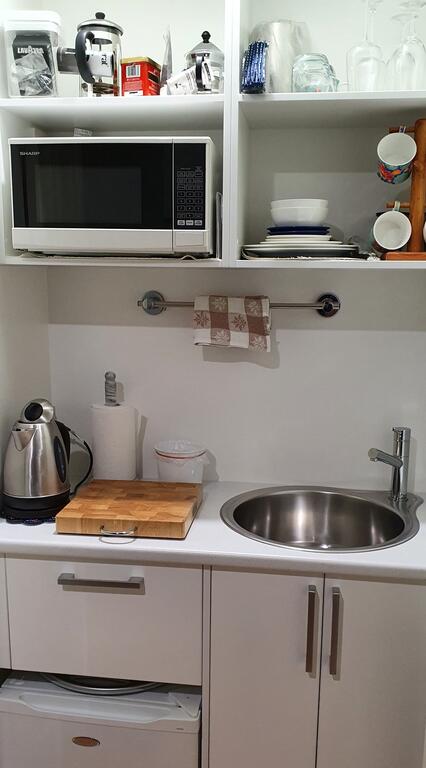 Wallabi Point Bed And Breakfast - Great Ocean Road Tourism 3