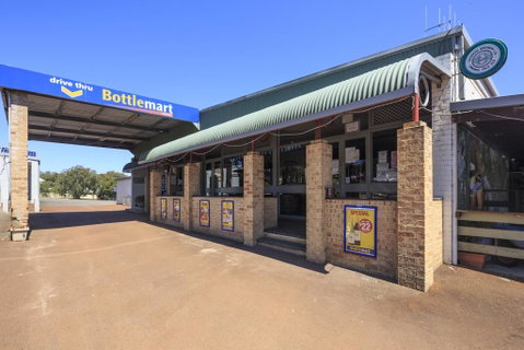 Walpole Hotel Motel - Great Ocean Road Tourism 2