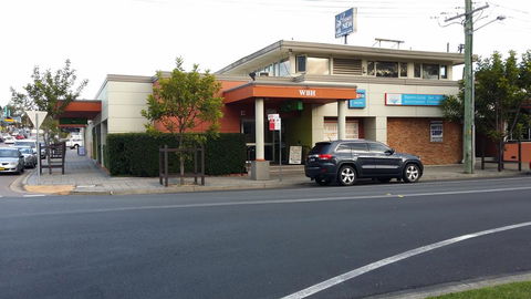 Warners Bay Hotel - Great Ocean Road Tourism 0