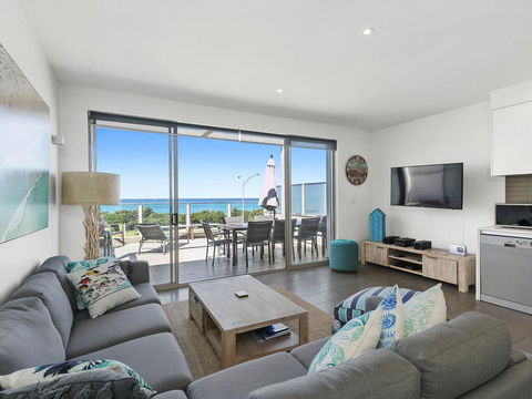 WATERFRONT SEVEN - In The Heart Of Lorne - Great Ocean Road Tourism 3
