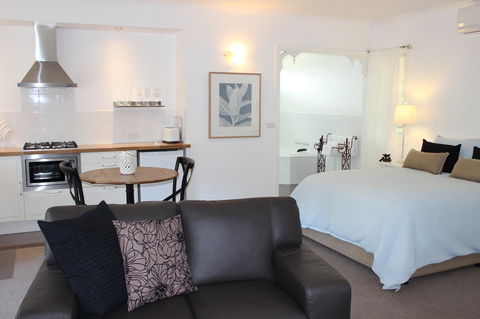 Amelina Cottages - Great Ocean Road Tourism 25