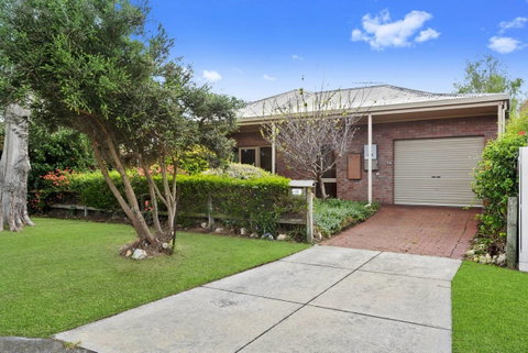 The Perfect Zone- SLEEPS 12 - Great Ocean Road Tourism 3