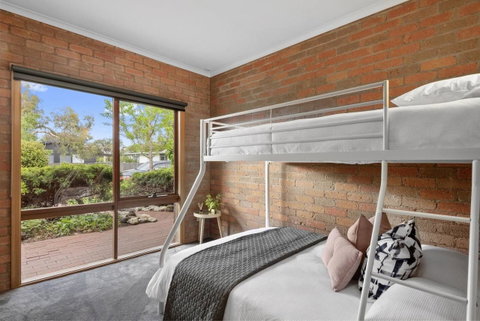 The Perfect Zone- SLEEPS 12 - Great Ocean Road Tourism 14