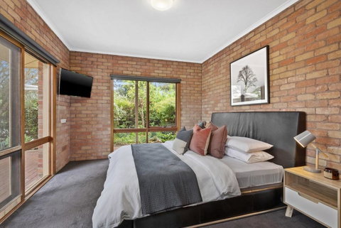 The Perfect Zone- SLEEPS 12 - Great Ocean Road Tourism 16