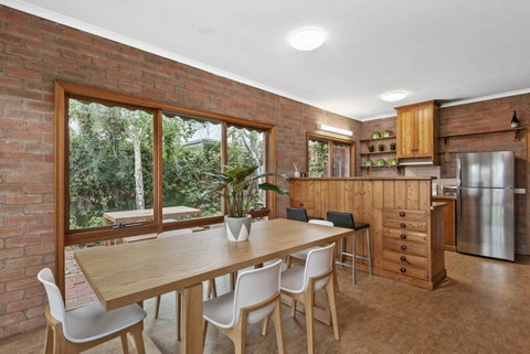 The Perfect Zone- SLEEPS 12 - Great Ocean Road Tourism 18