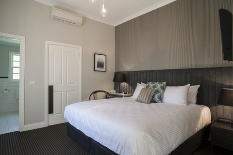Oscar\'s On The Yarra - Great Ocean Road Tourism 3