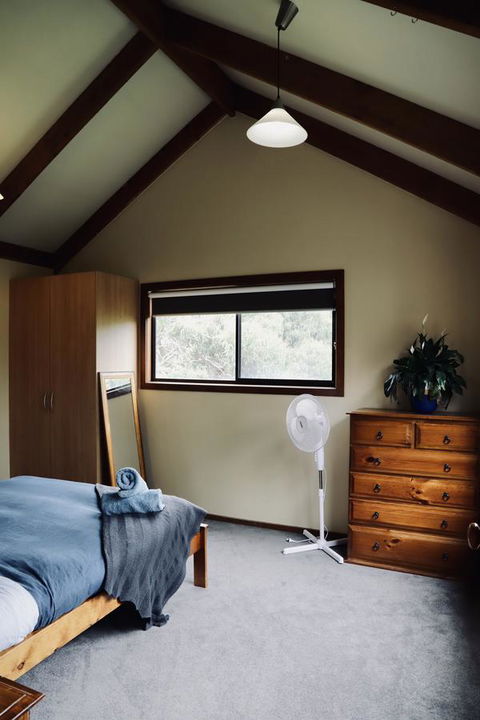 Red Ceder Cottage - Great Ocean Road - Port Campbell - Great Ocean Road Tourism 4