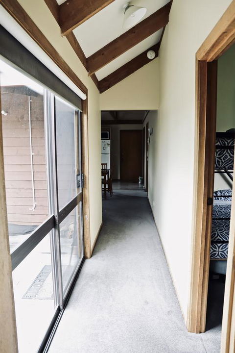 Red Ceder Cottage - Great Ocean Road - Port Campbell - Great Ocean Road Tourism 20