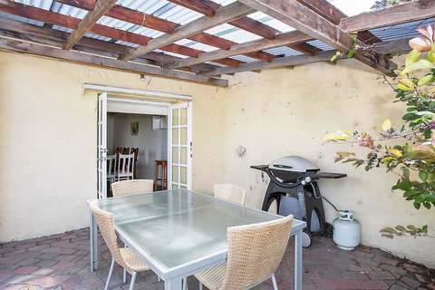 Plummers Mill - Central Townhouse - Great Ocean Road Tourism 6