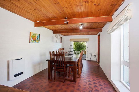 Plummers Mill - Central Townhouse - Great Ocean Road Tourism 4