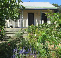 Walnut Cottage via Leongatha - Great Ocean Road Tourism