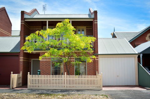 Turner Terrace - Great Ocean Road Tourism 0