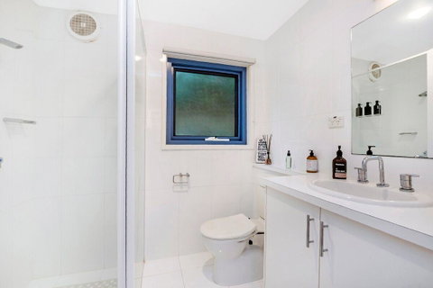 Edge17 Port Fairy Wharf - Great Ocean Road Tourism 11