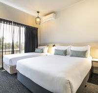 Nightcap at Excelsior Hotel - Great Ocean Road Tourism