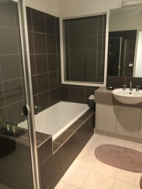 Black Lotus Townhouse - Great Ocean Road Tourism 10