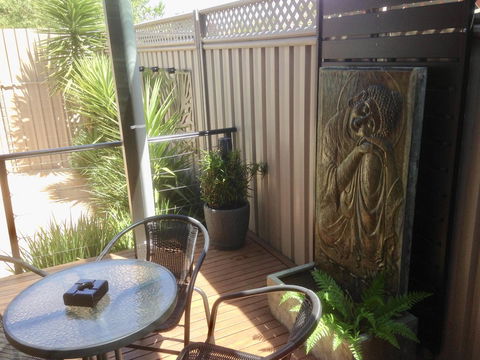 Black Lotus Townhouse - Great Ocean Road Tourism 2