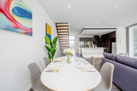 Docklands Waterfront Luxury Villa - Great Ocean Road Tourism 6