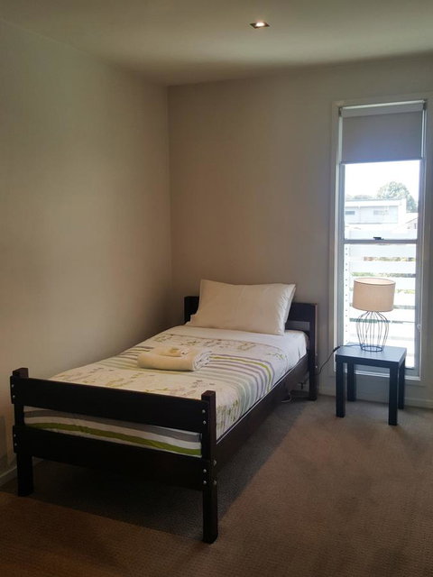 104 On Merri Apartments - Great Ocean Road Tourism 24