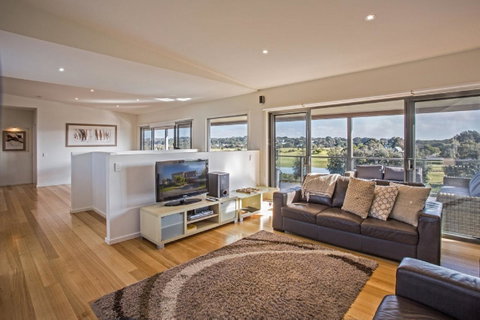 Saltwater Breeze Retreat - Great Ocean Road Tourism 4
